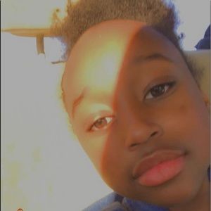 Meet your Posher, Jade